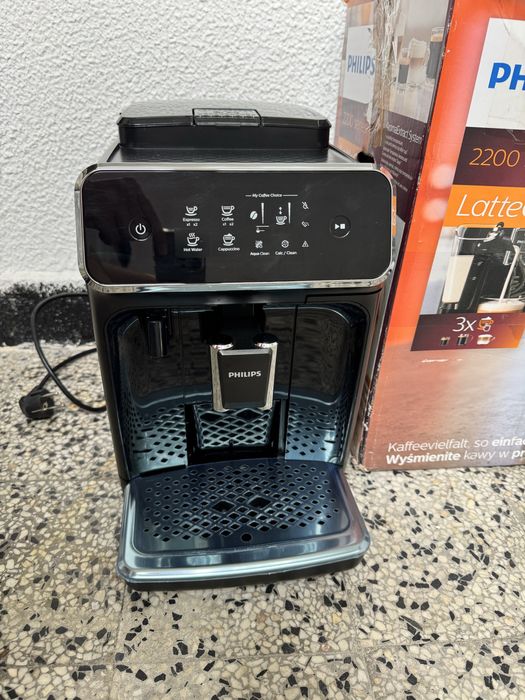 Кафеавтомат Philips 2200 EP2231/40 – Автоматична Еспресо Кафемашина!