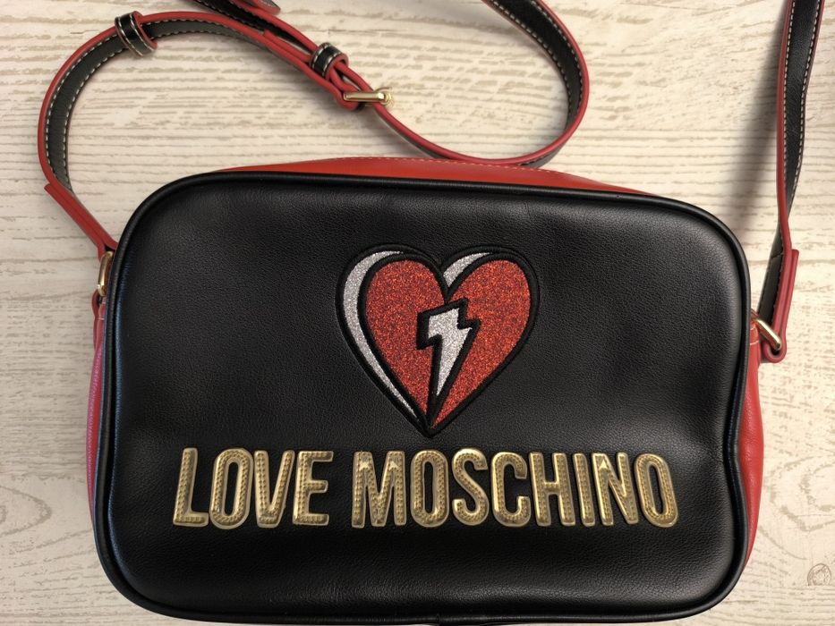Чанта Love Moshino
