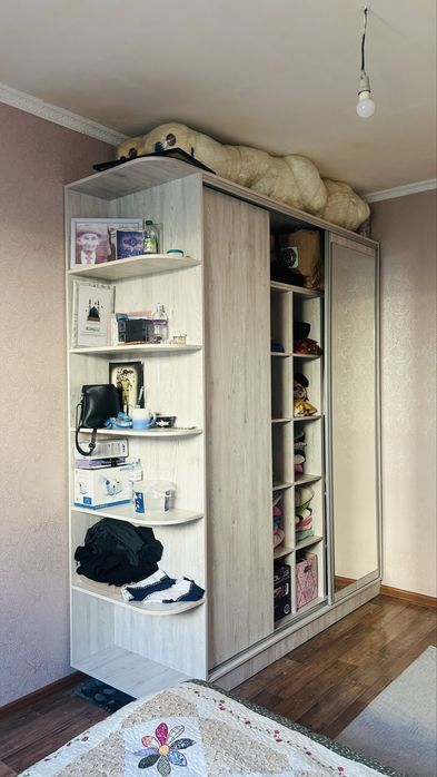 Срочно продам шкаф купе
