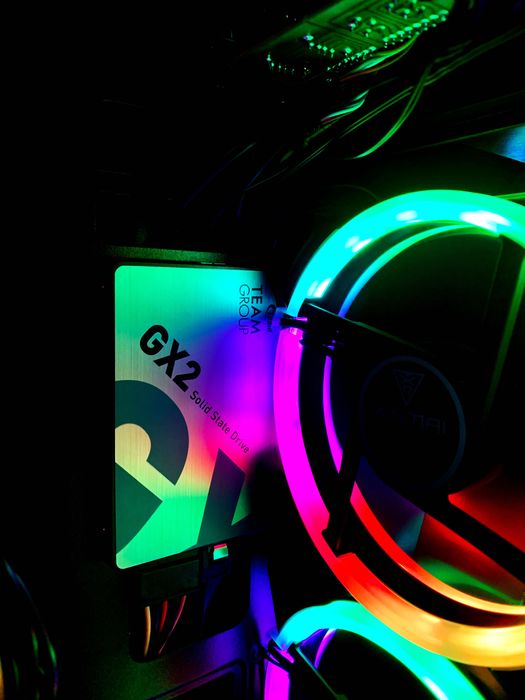 Геймърси чисто нов компютър с гаранция!