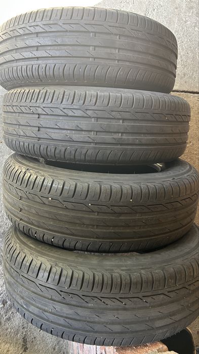 Vand anvelopa 195/65/15 de vara set 4 bucati