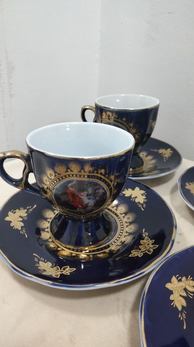 Serviciul de cafea cobalt,aurit cu aur de 24 k.6 cesti 6 farfurioare