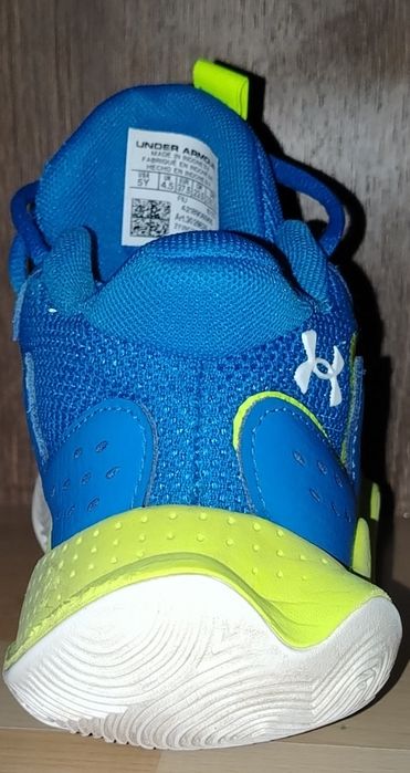 Adidași Under Armour JET23