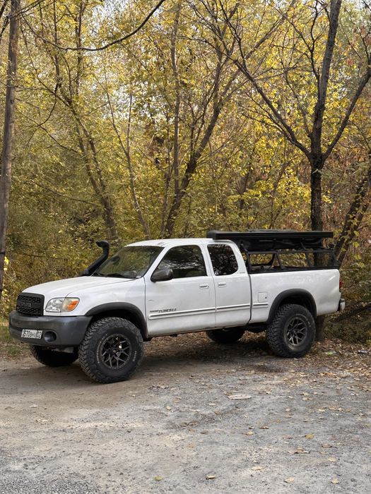 Ищу Борт, кузовок, заднюю часть на toyota tundra 1 поколение