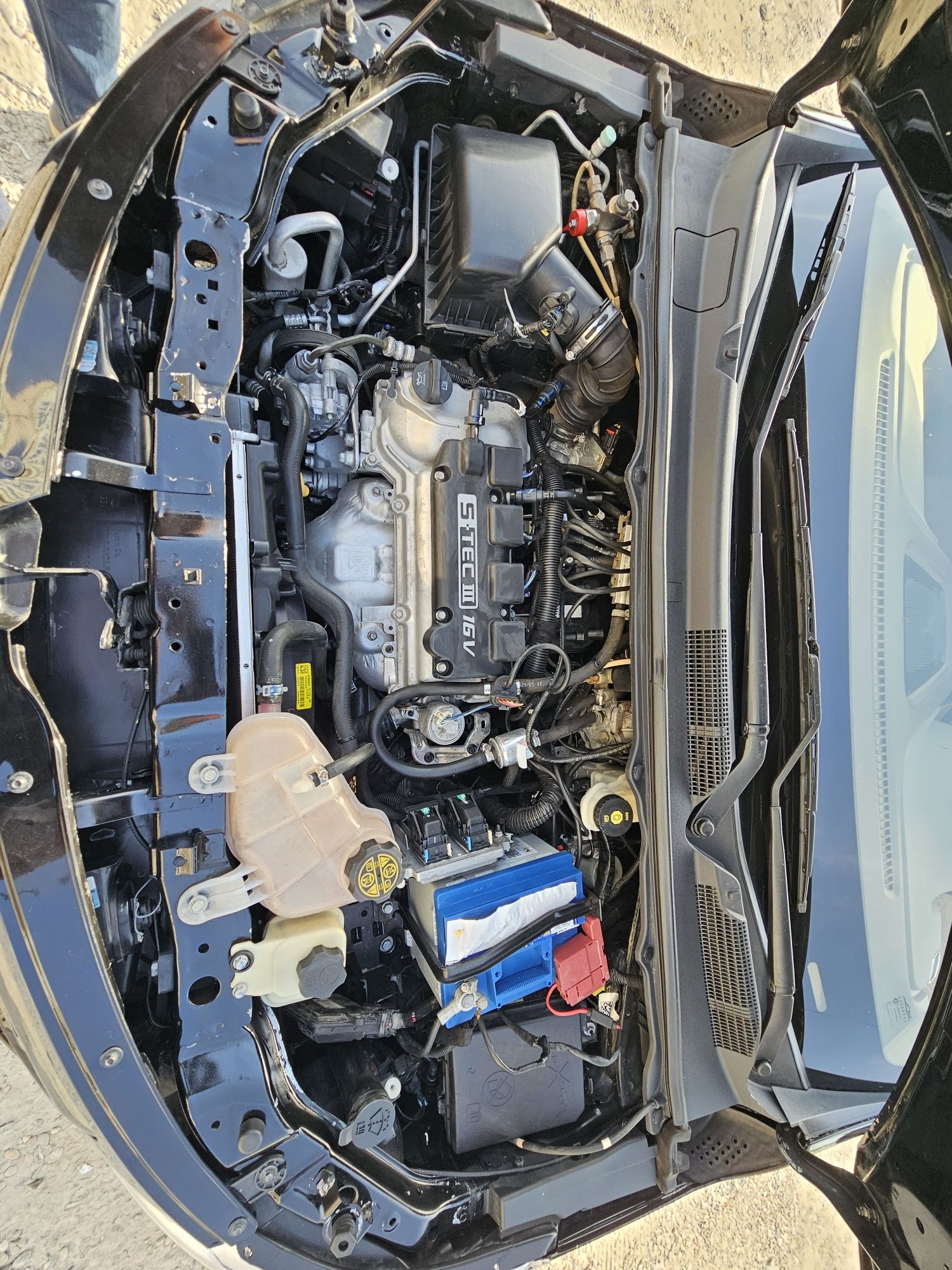 Cobalt R4 mexanika