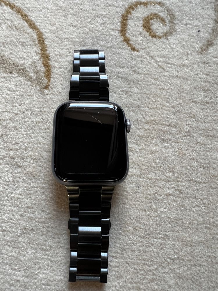 Apple Watch Series 5 Space Grey 44mm