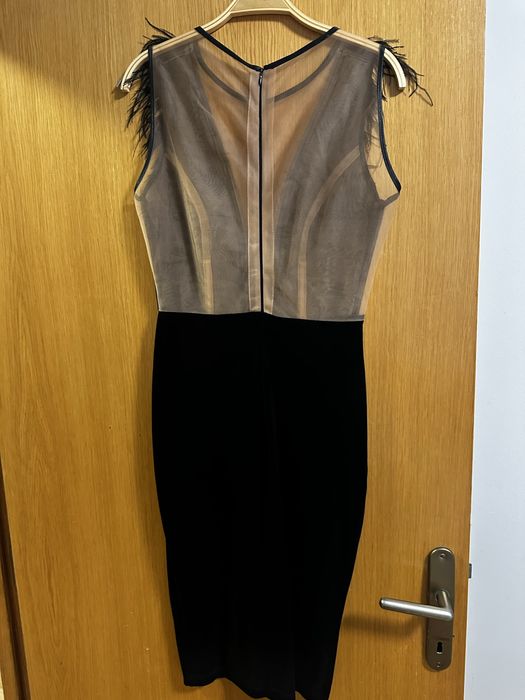 Rochie neagra din catifea, cu pene, Ana Radu marimea s
