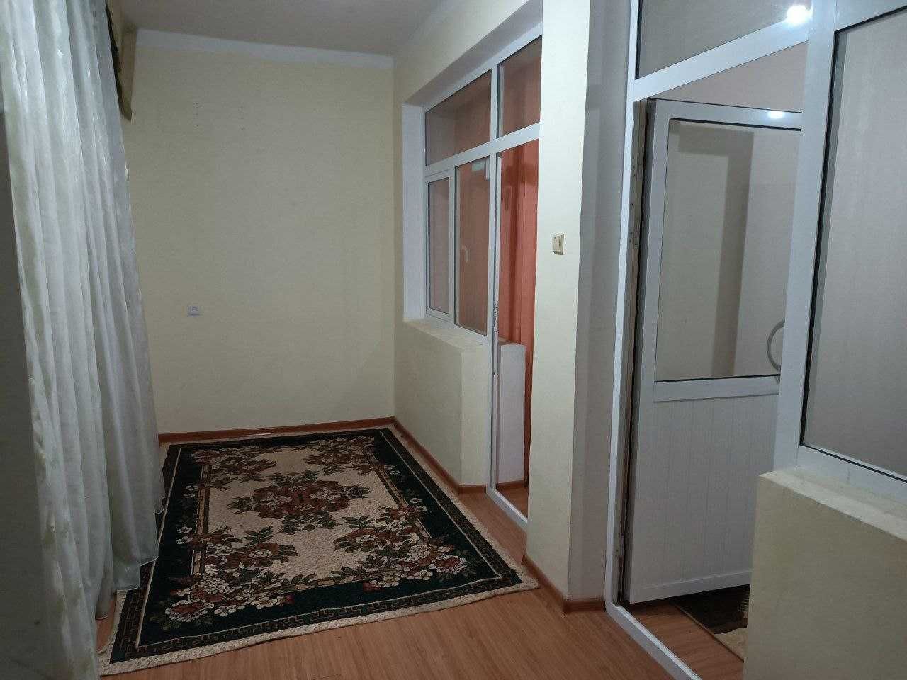 Фаргона шахри макрказий банк рўпарасида ижарага берилади