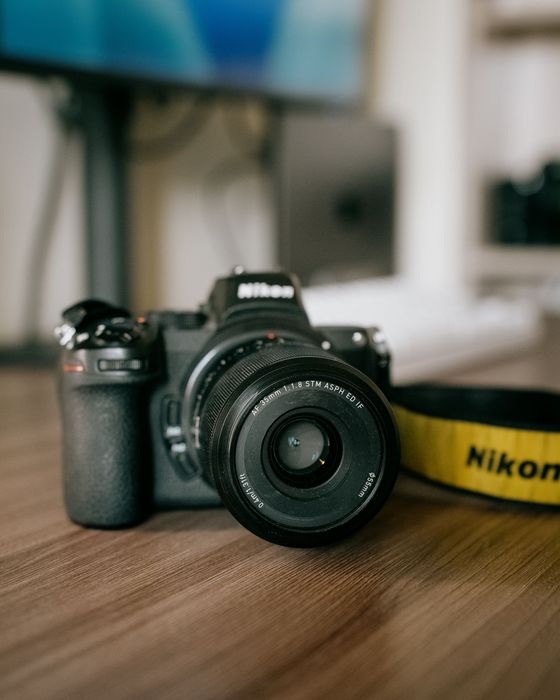Nikon Z5 + Viltrox 35mm F1.8 + Godox TT350n