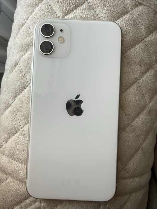 Iphone 11 белый в хорошем состоянии