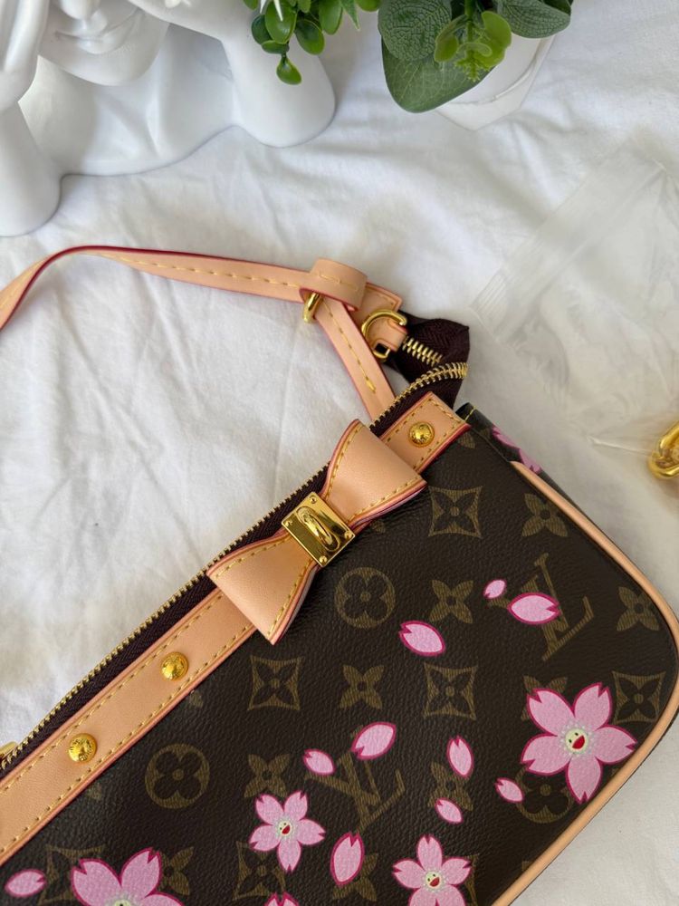 чанта LV Louis Vuitton x Murakami