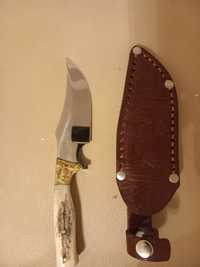 Запазен ръчно изработен нож