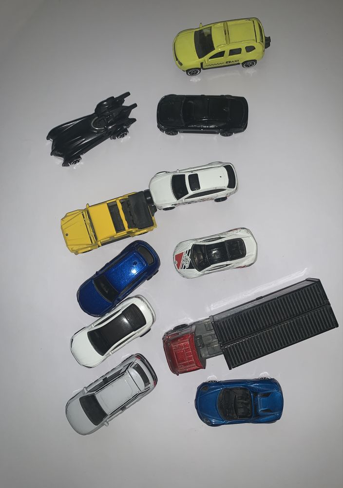 Masini hot wheels si match box