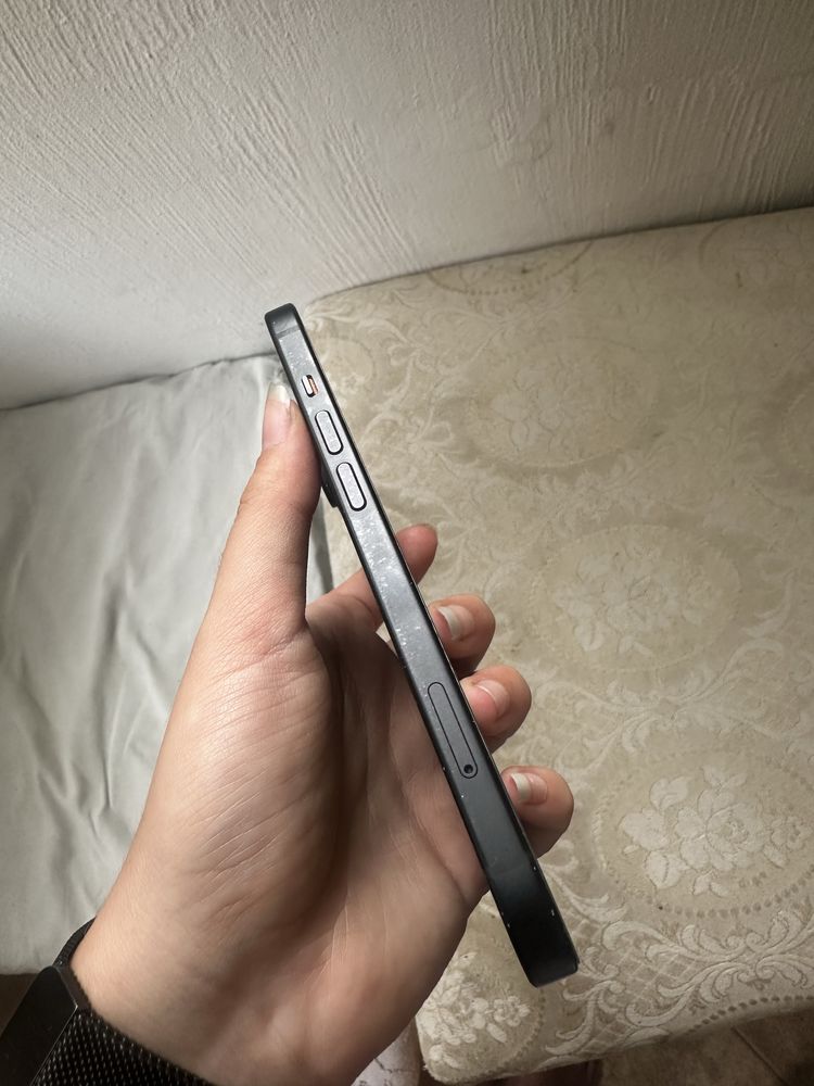 Iphone 15 за части