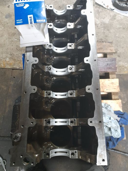 Man basculabil 7.5 tone