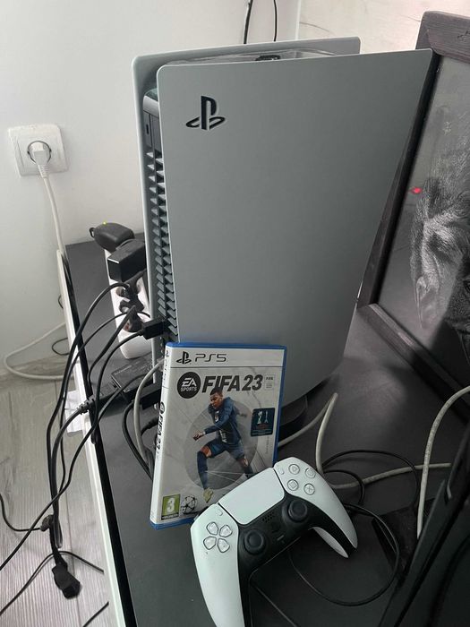 Playstation 5 + FIFA 23 - КАТО НОВ
