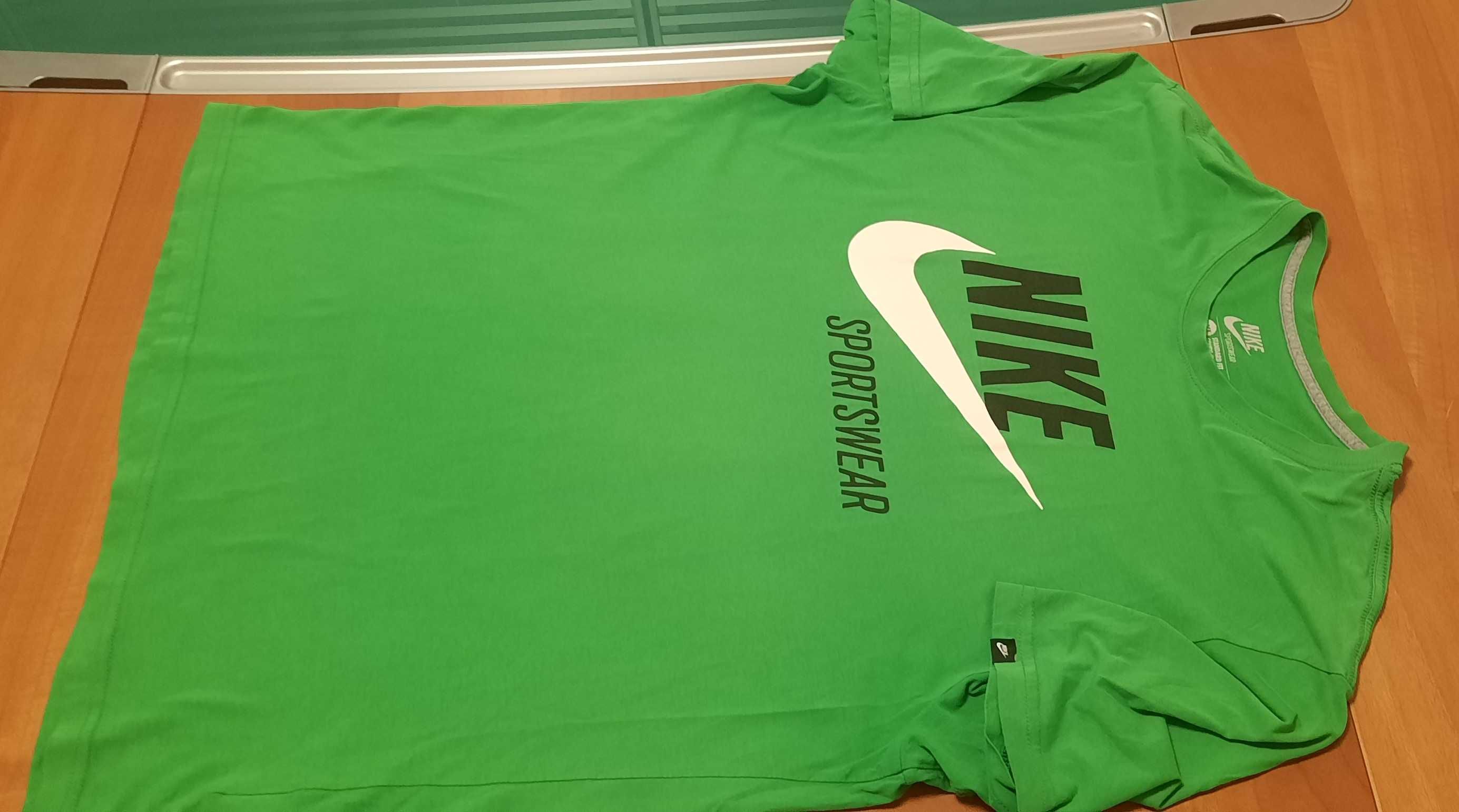 Nike Standard Fit Coupe-Много Запазена