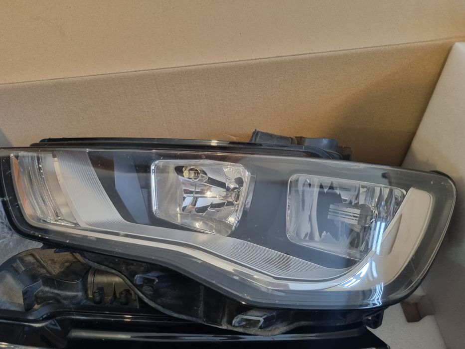 Фарове за АудиА3 2013 година