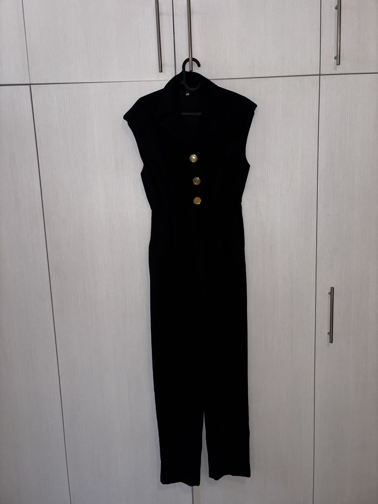 Официална рокля с етикет и гащеризон Guess, Balmain