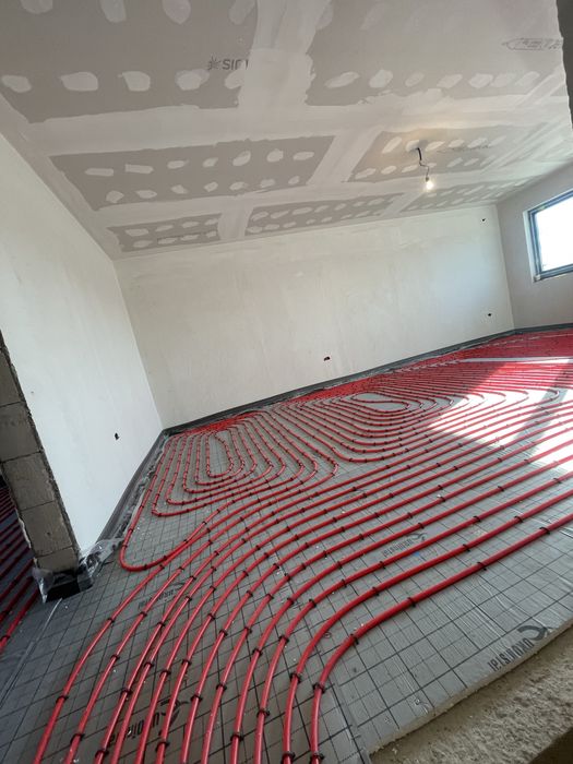De vanzare casa tip Duplex 280 mp curte/P+1/5 camere/2 bai/145 mp util