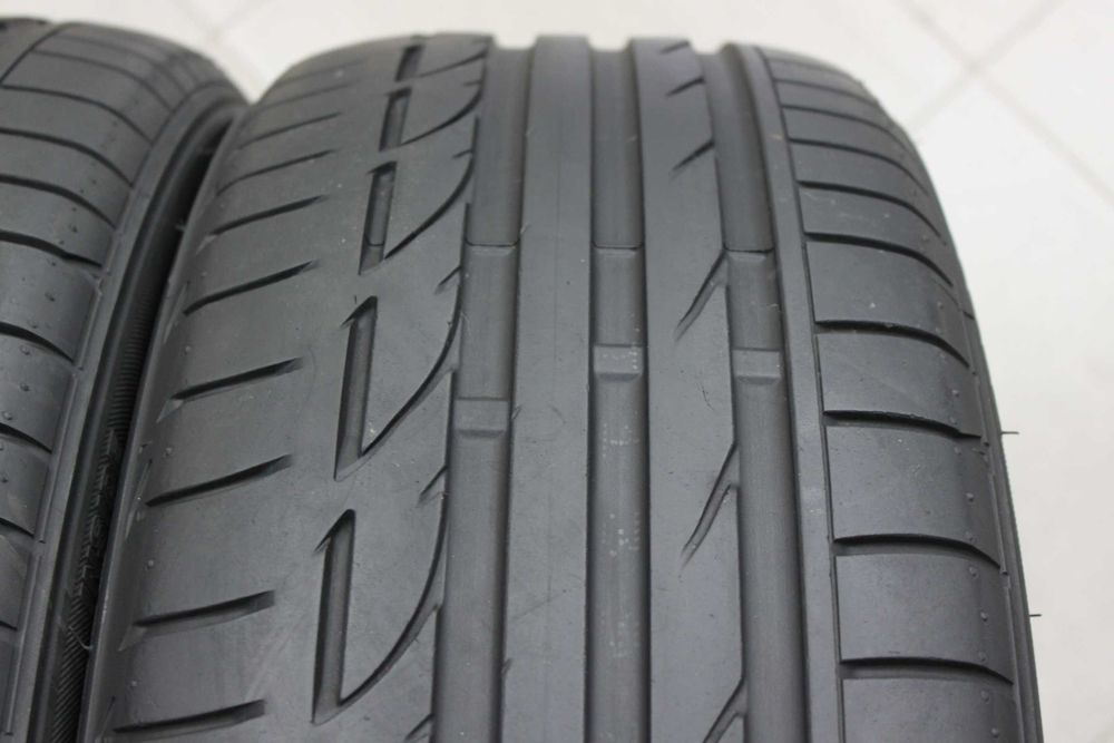215/45-20 Bridgestone BMW i8