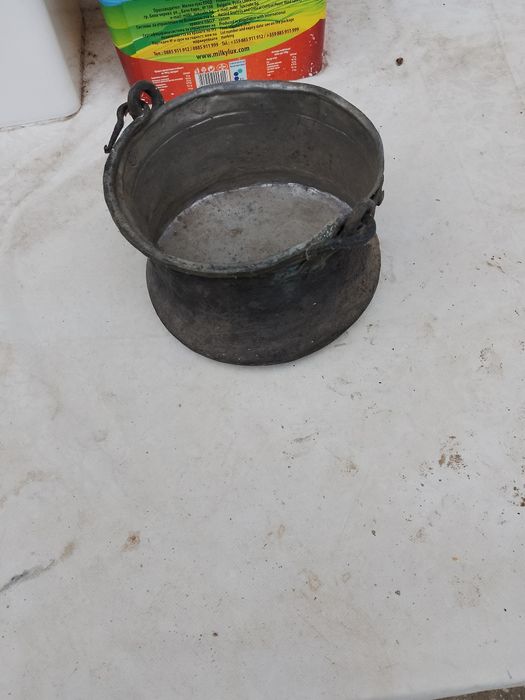 Продавам медни калайдисани съдове.