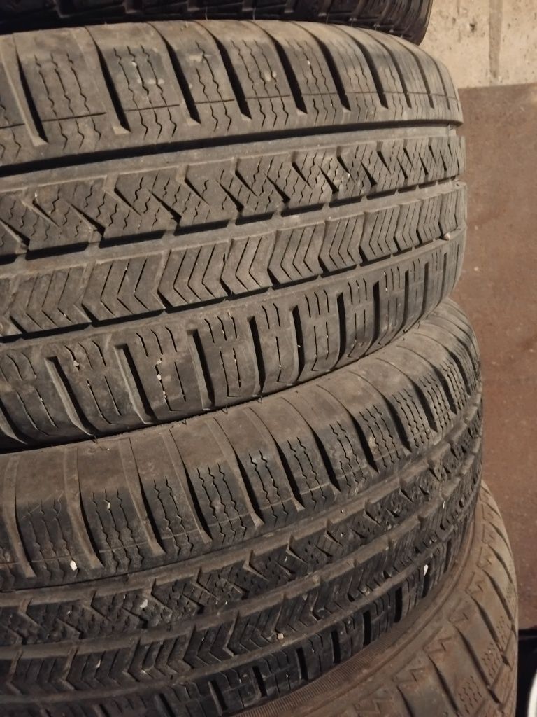 Зимние шины 185/65/R14=185/70/R14 в отличном состоянии