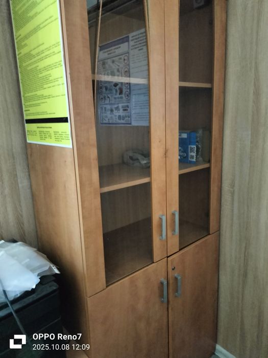 Продам офисные шкафы, столы ((б/у)