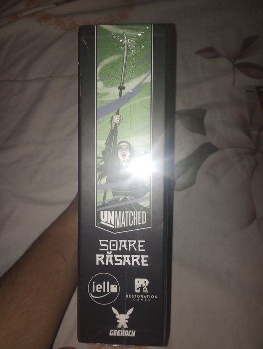 Joc de societate Unmatched