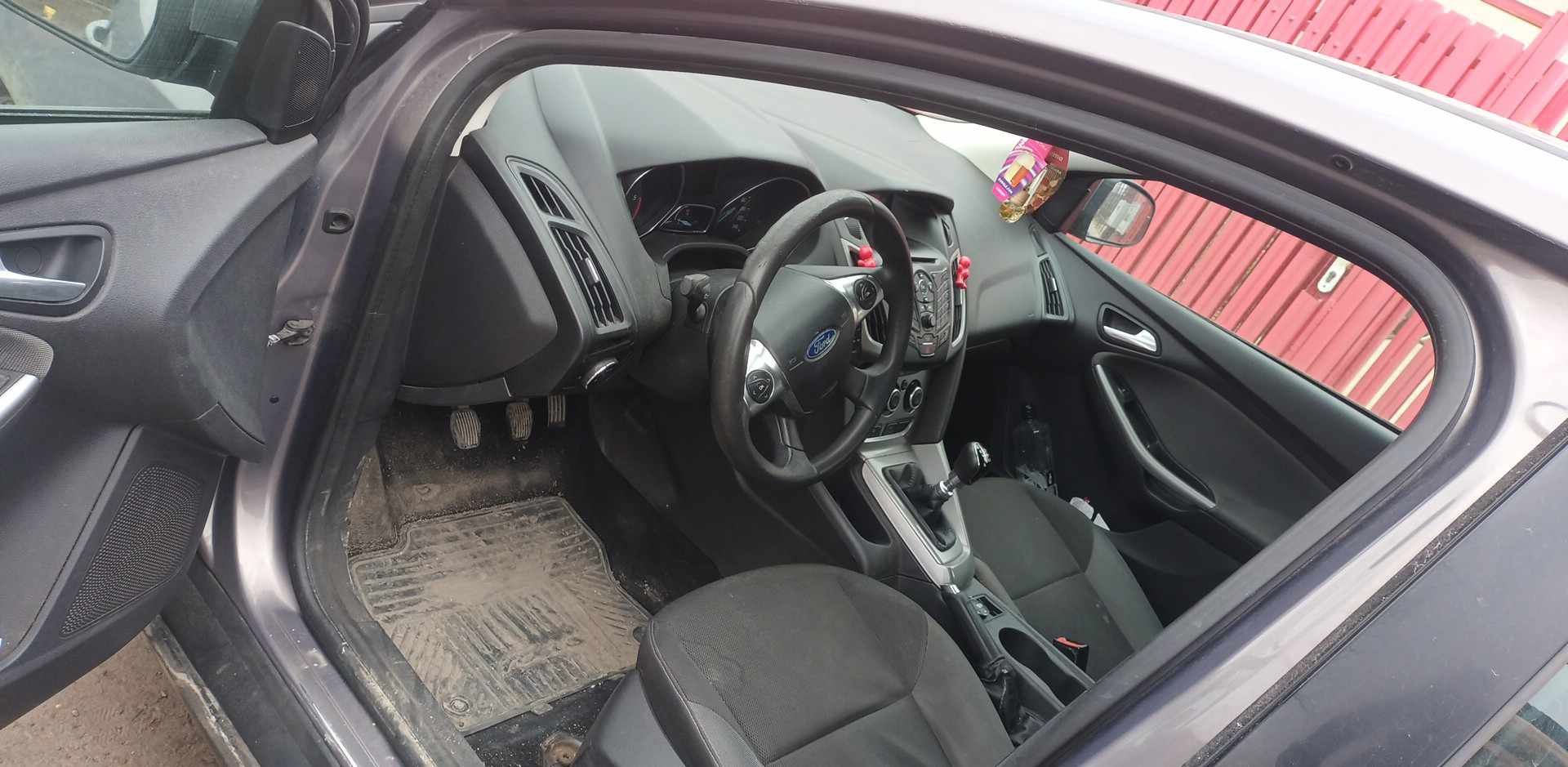 Ma vinde  ford focus 2011 perfect functional