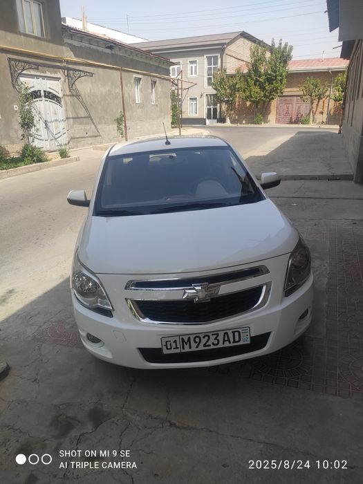 Коболт сотилади холати яакши гази бор 4 поколэна краска капот крилода