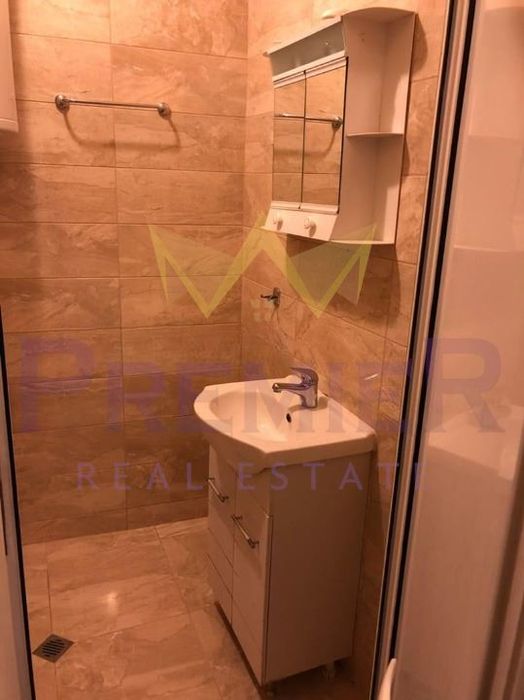 Дава се под наем Двустаен апартамент в Варна, Колхозен пазар - 50 кв.м за 382.5 € - Снимка #3