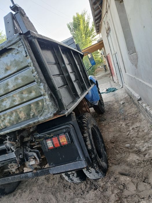 Zil 130 sotiladi
