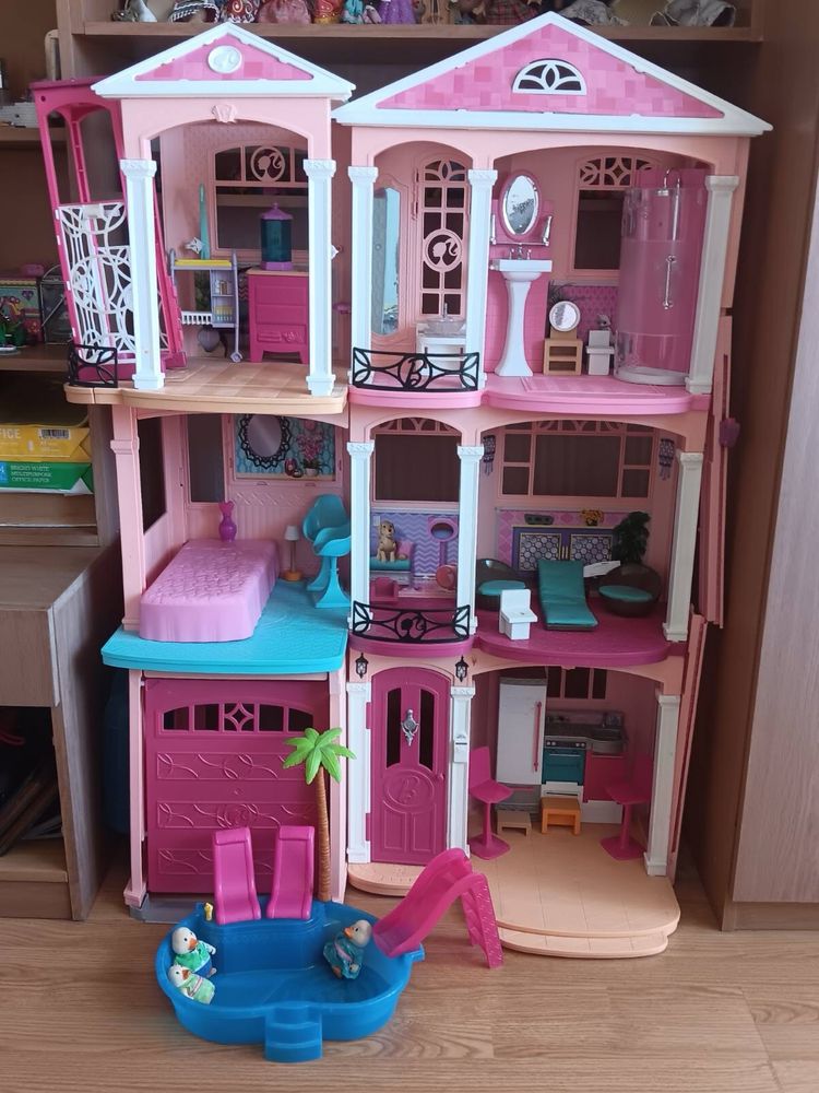 Къща на Барби ( Barbie)