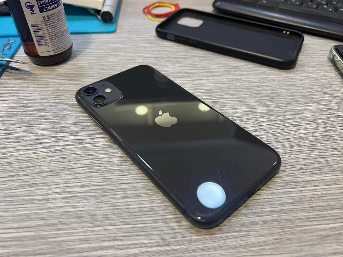 iPhone 11 с оригинална кутия