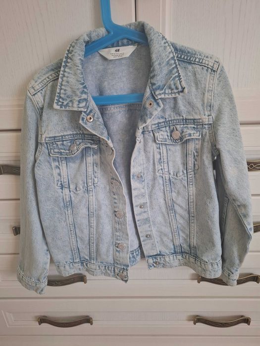 Jacheta fete blugi H&M 134cm, nou fara eticheta
