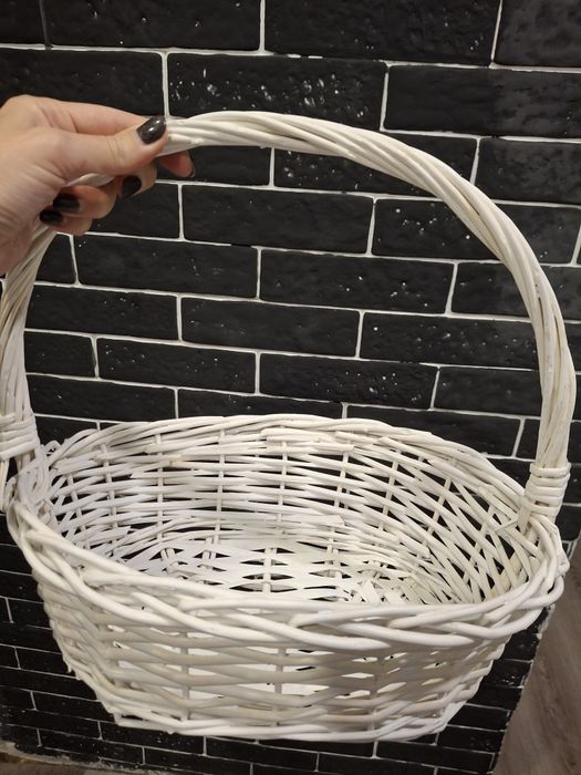 Новая корзина из ивы