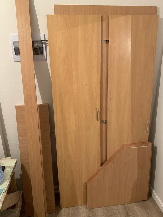 Продам деревянный шкаф