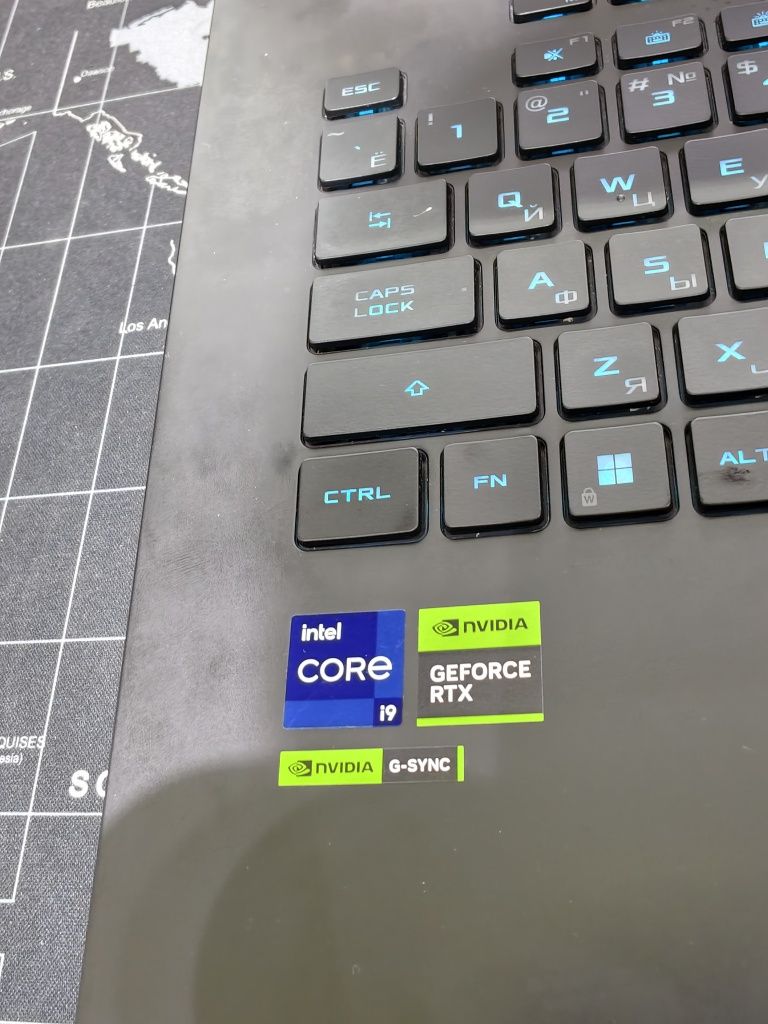 ASUS Rog strix Scar G18