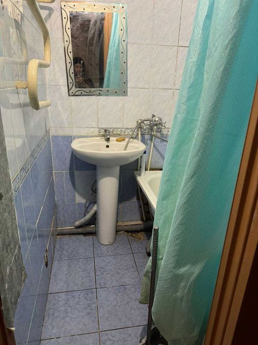 продается 4 комнатная квартира в Западном мкр.
