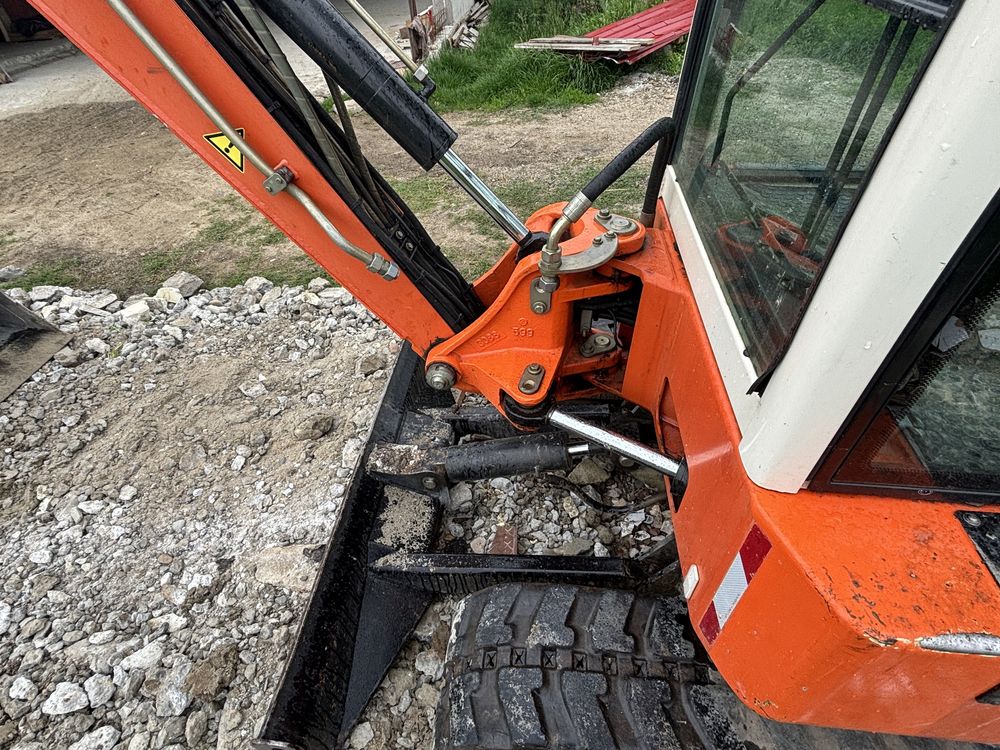 Miniexcavator terex 2.7 t