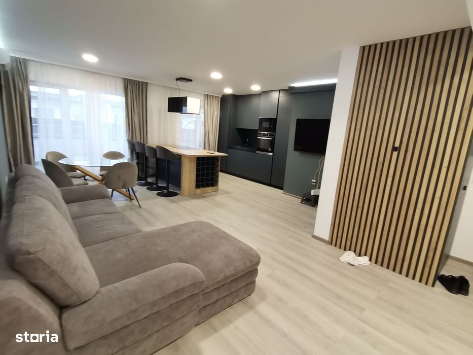 INCHIRIEZ ap.4 camere de lux ,tip Penthouse, in Cartier Kogalniceanu