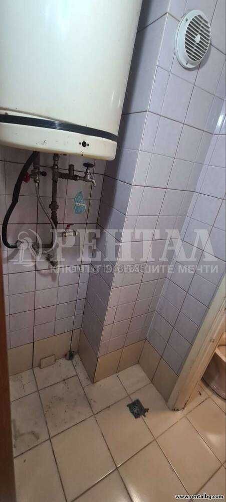 Тристаен апартамент 105 кв.м 5 етаж