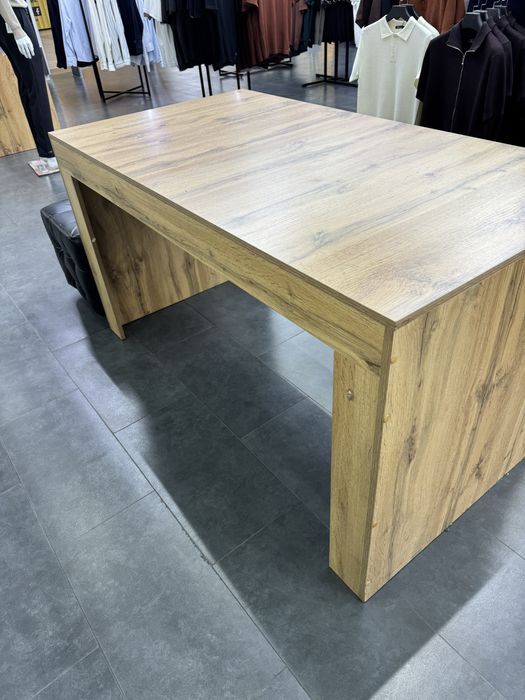 Продаётся стильный стол из ДСП 2 штук