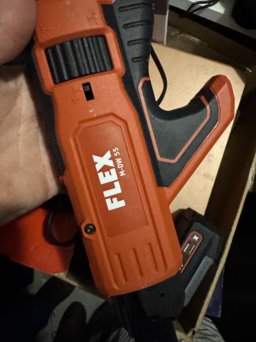 Autofiletanta Flex , magazie suruburi, baterii , incarcator