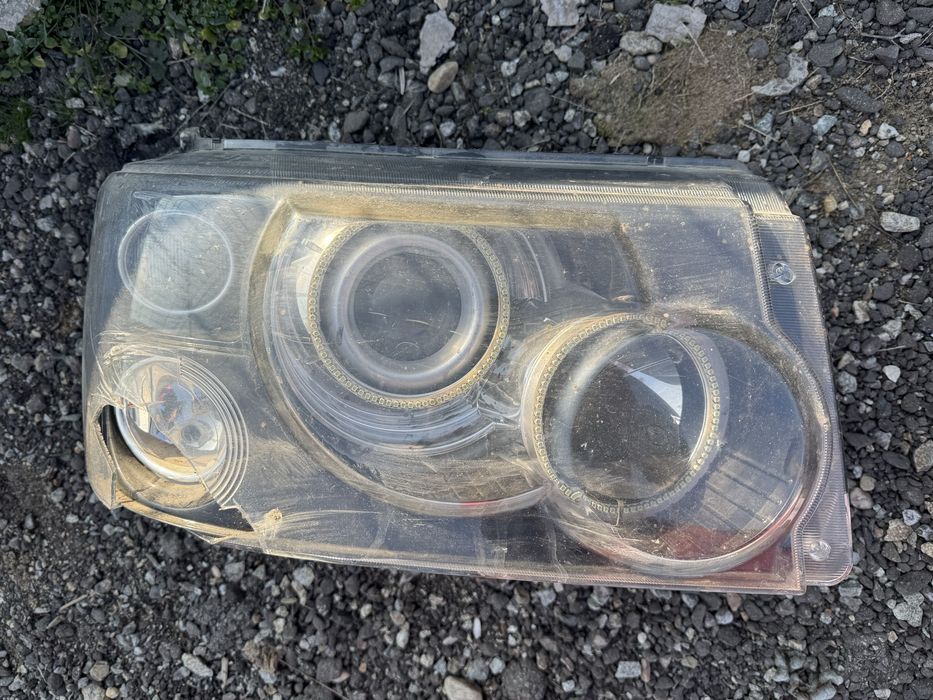 Far dreapta Range Rover / defect / avariat