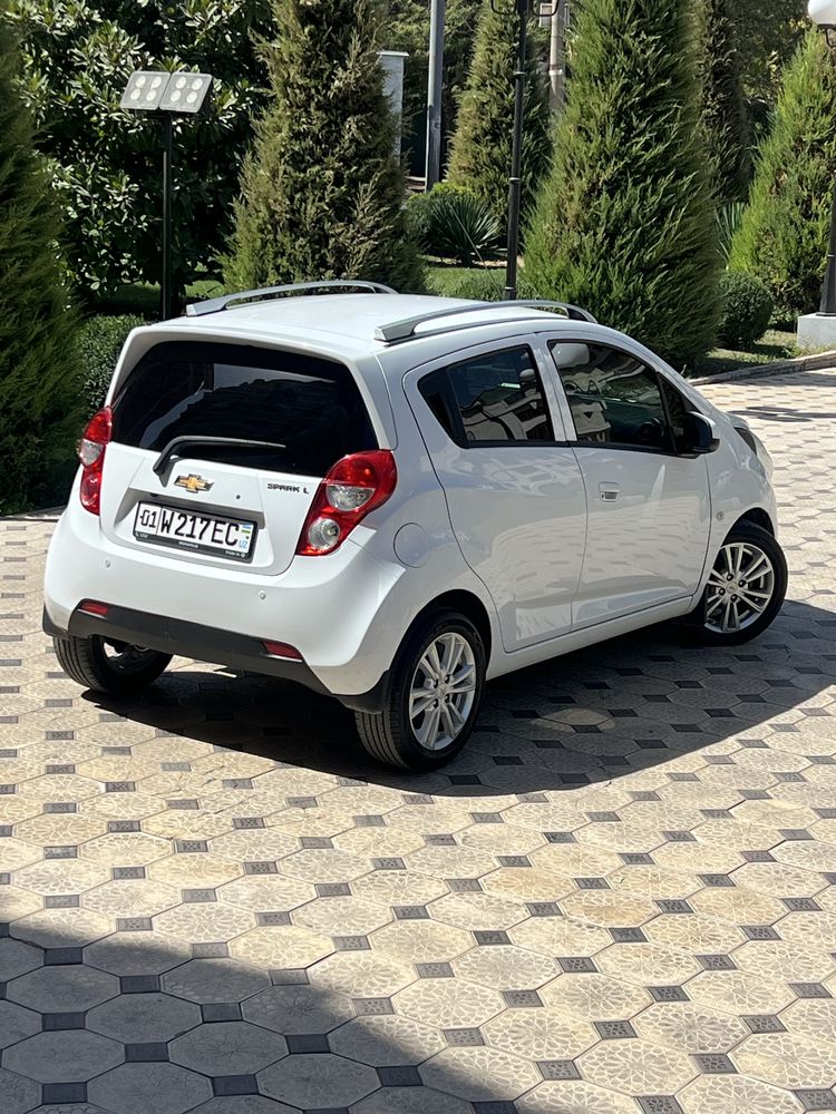 Spark 2022 avtomat srochna sotiladi