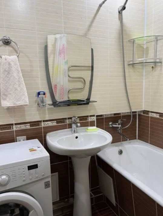Срочно Продаю 2/2/4 Ц4 Алайский Рынок Метро Абдулла Кадыри