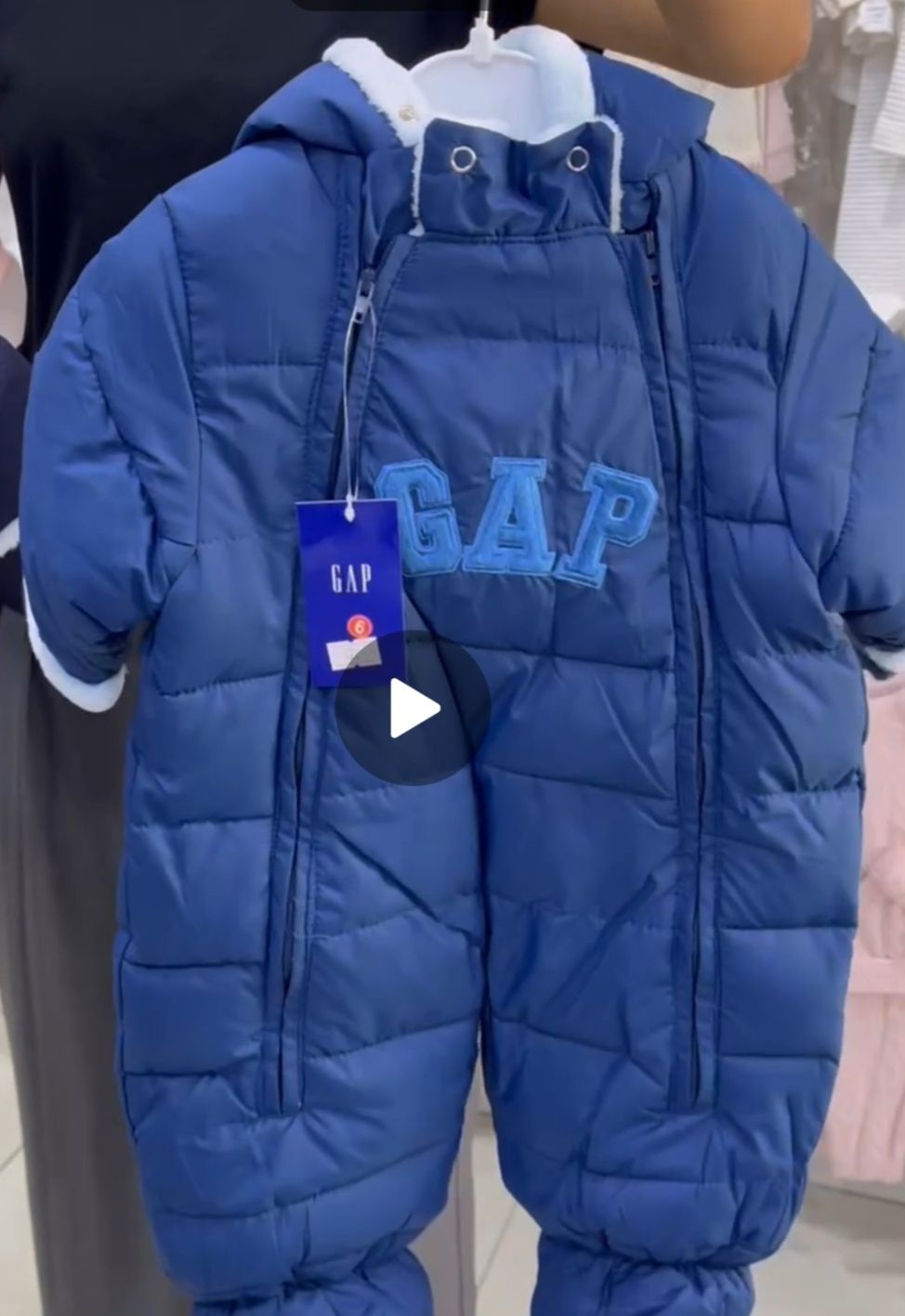 Детский комбинезон  фирмы GAP