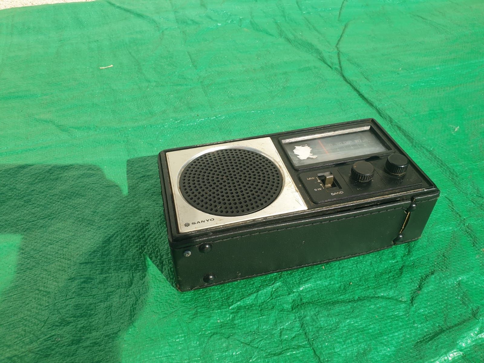 Radio Receptor Sanyo, model RP-2805,made in Japan, fabricat in 1978